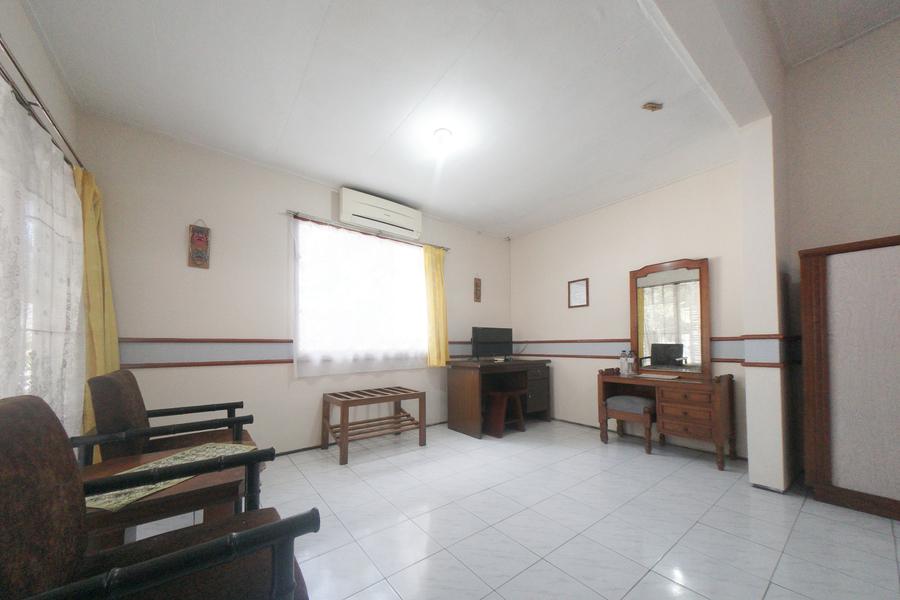 מלון Reddoorz Near Balai Kota מאלאנג מראה חיצוני תמונה