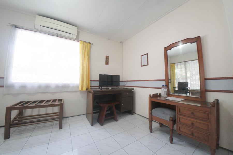 מלון Reddoorz Near Balai Kota מאלאנג מראה חיצוני תמונה