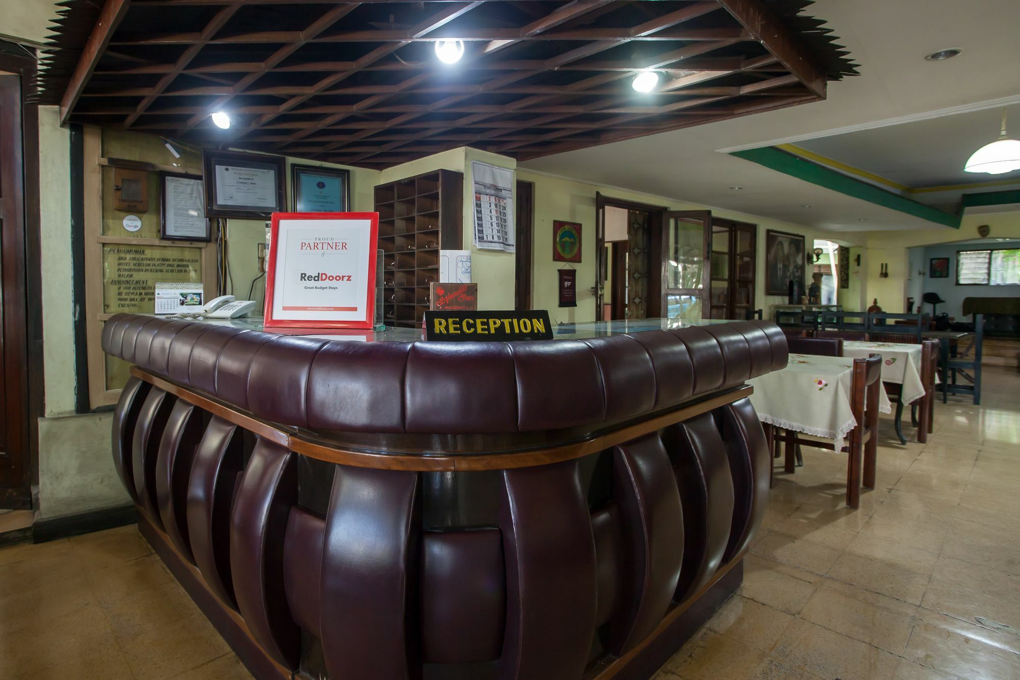 מלון Reddoorz Near Balai Kota מאלאנג מראה חיצוני תמונה